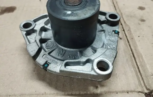 Jeep Renegade Water pump 55269148