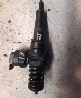 Volkswagen Sharan Fuel injector 0414720029