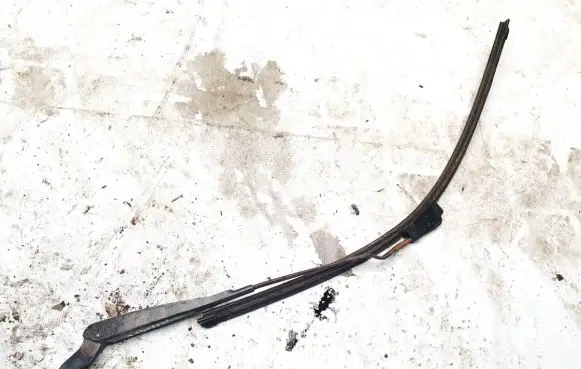Volkswagen Sharan Front wiper blade arm