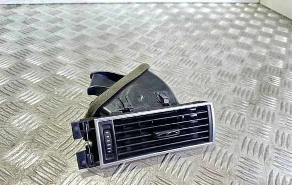 Audi A6 S6 C6 4F Dashboard side air vent grill/cover trim 4F1820902D
