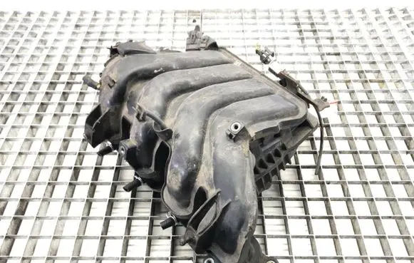 Hyundai Elantra Intake manifold
