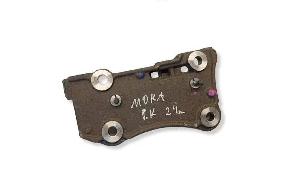 Opel Mokka B Engine mounting bracket 9826426680
