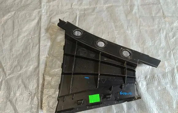 Skoda Scala Radiator trim 657121763A