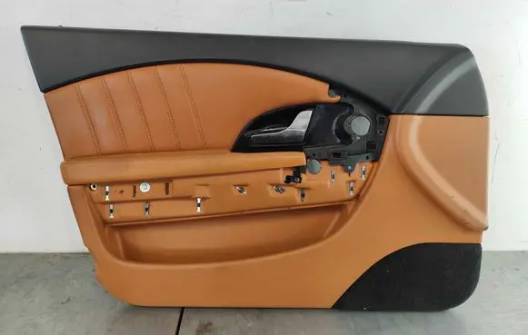 Maserati Quattroporte Front door card panel trim 66936700