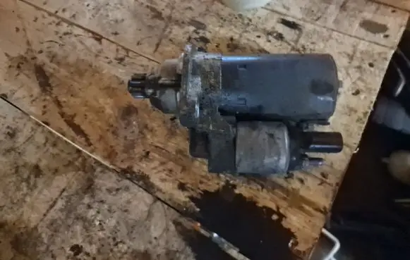 Volkswagen Jetta V Starter motor