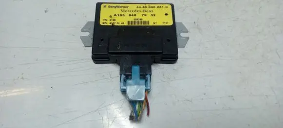 Mercedes-Benz ML W163 Transfer box differential control unit A1635457932