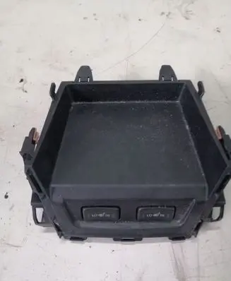 Suzuki Vitara (LY) Other switches/knobs/shifts PZ024
