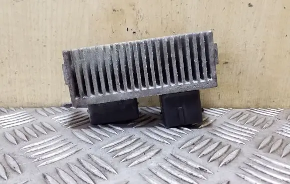 Renault Scenic III - Grand scenic III Other relay 8200859243A