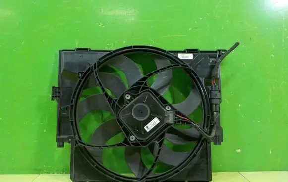 BMW 1 F20 F21 Fan set 15272311