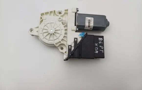 Volkswagen PASSAT B6 Rear door window regulator motor 1K0959704P