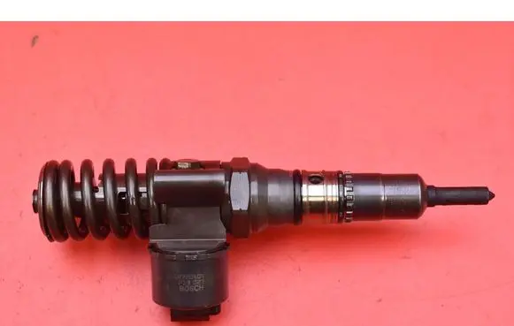 Skoda Octavia Mk2 (1Z) Fuel injector 03G130073G