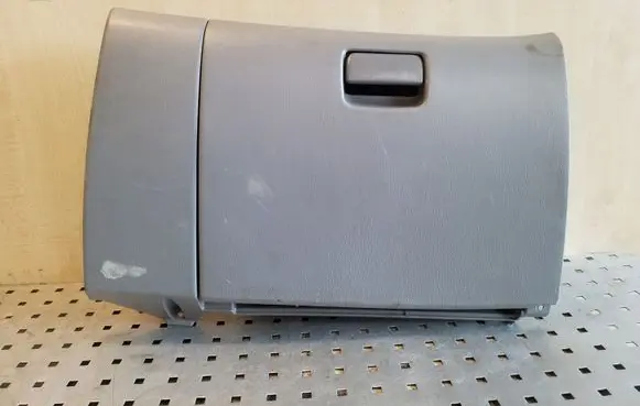 Subaru Forester SG Glove box set 0304180537
