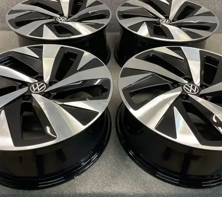 R20 alloy rim