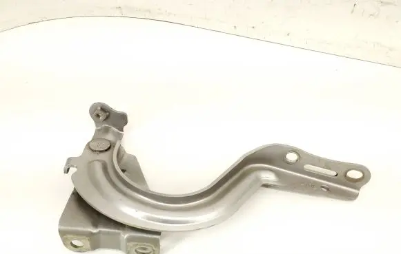 Toyota Yaris Cross Engine bonnet/hood hinges