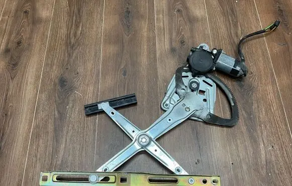 Mercedes-Benz SL R129 Front door window regulator with motor A1297200846