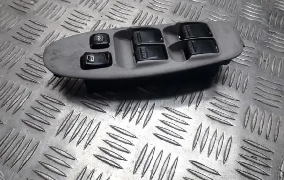 Nissan Almera Tino Electric window control switch 80961bu400