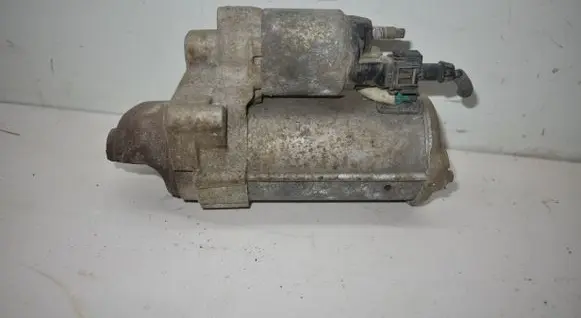 Peugeot 208 Starter motor 9830507480