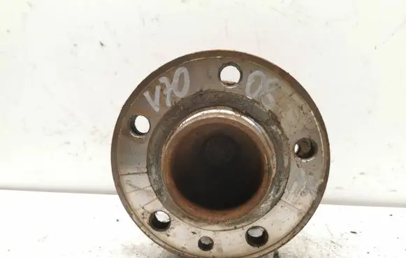 Volvo V70 Rear wheel bearing hub 