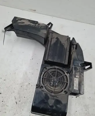 Audi A4 S4 B7 8E 8H Subwoofer speaker 355084