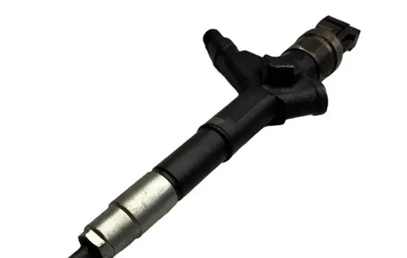 Nissan Primera Fuel injector AW421AW4 05G02513