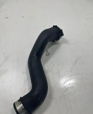 Audi A4 S4 B7 8E 8H Intercooler hose/pipe 8e0145737f