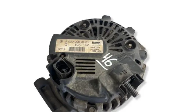 Mercedes-Benz C W204 Generator/alternator A0009060401 2612243A TG15C182