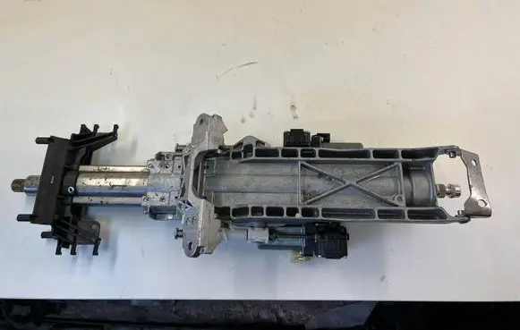 BMW 7 G11 G12 Steering wheel axle 7045955300 6862001 18B0331H1371