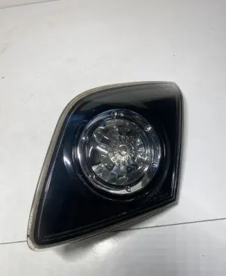 Mazda 3 I Tailgate rear/tail lights P2913R