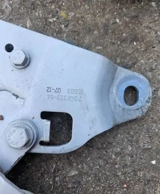 BMW 5 GT F07 Engine bonnet/hood hinges 7046323 7046324