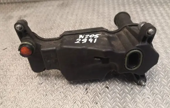 Mercedes-Benz C W205 Oil breather separator 2700105401