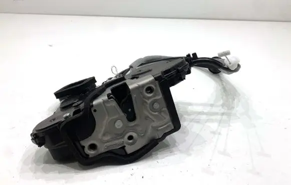 Skoda Scala Front door lock 10B837015B