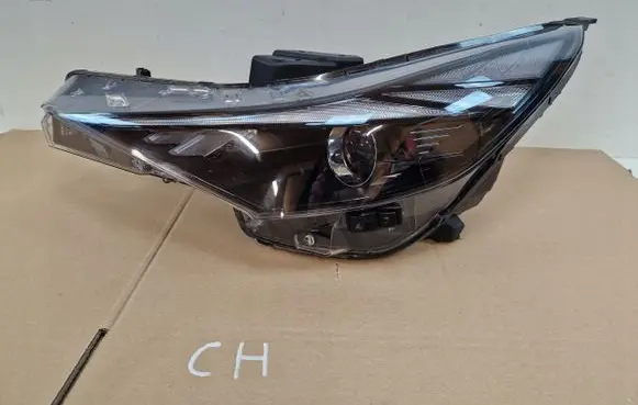 Hyundai Elantra Headlight/headlamp