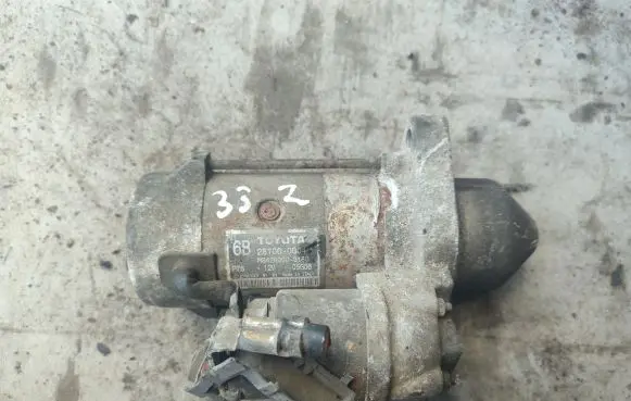 Toyota Avensis T250 Starter motor 281000G040