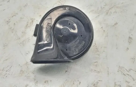 Volkswagen PASSAT B6 Horn signal 3C0951223