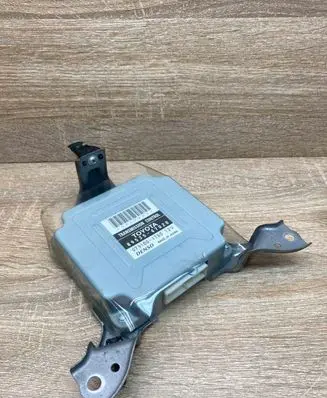 Toyota Prius (XW20) Gearbox control unit/module 8953547020