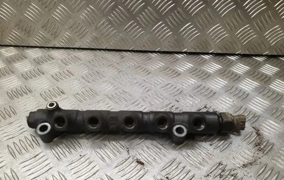 Toyota Corolla E120 E130 Fuel main line pipe 8945812020