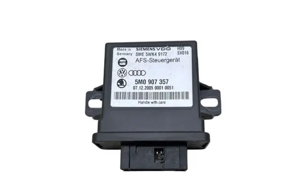 Volkswagen PASSAT B6 Light module LCM 5M0907357