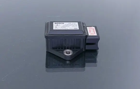 Mercedes-Benz E W211 ESP (stability system) control unit A0035420318