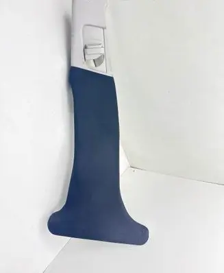 Mercedes-Benz CLS C219 (B) pillar trim (bottom) A2196908725 A2116903330