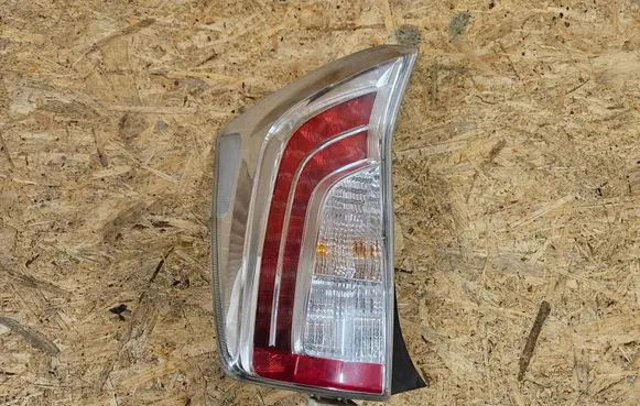 Toyota Prius (XW30) Rear/tail lights 8156147170
