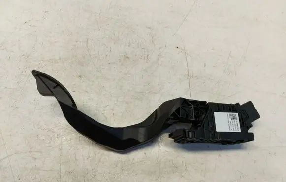 Opel Mokka B Accelerator throttle pedal 9837891980