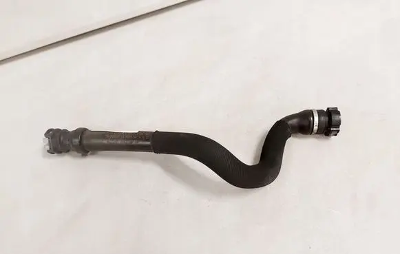 Citroen C4 II Engine coolant pipe/hose 968468418001