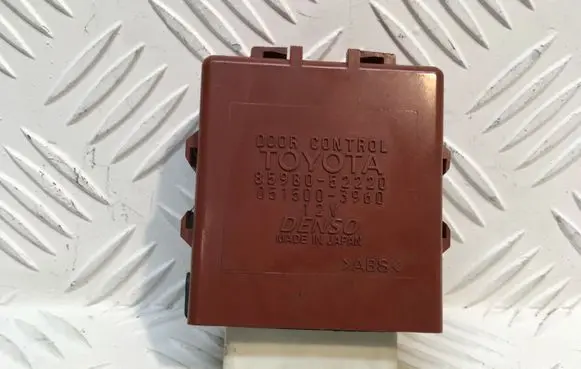 Toyota Yaris Door control unit/module 8598052220