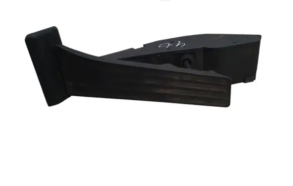 BMW 3 E46 Accelerator throttle pedal 6756493