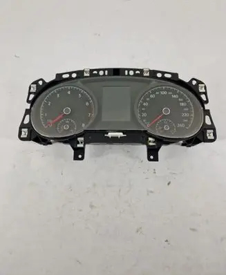 Volkswagen Golf Sportsvan Speedometer (instrument cluster) 517920750B