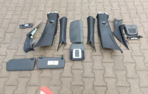 Mercedes-Benz CLA C118 X118 Centre console side trim front 
