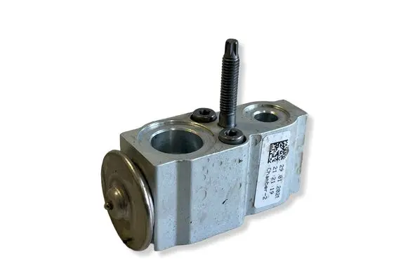 Mercedes-Benz EQB Air conditioning (A/C) expansion valve A2478307800