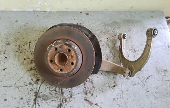 BMW 5 F10 F11 Front wheel hub spindle knuckle