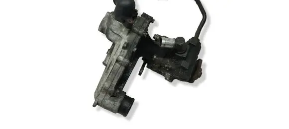 Chrysler PT Cruiser Power steering pump 