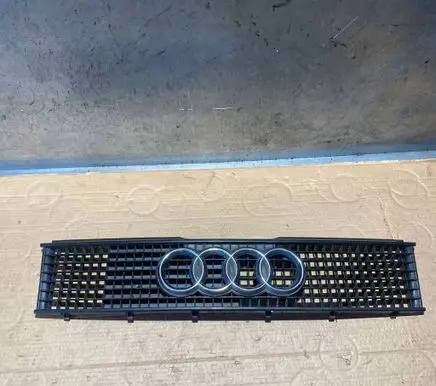 Audi 80 90 B3 Front grill 893805584